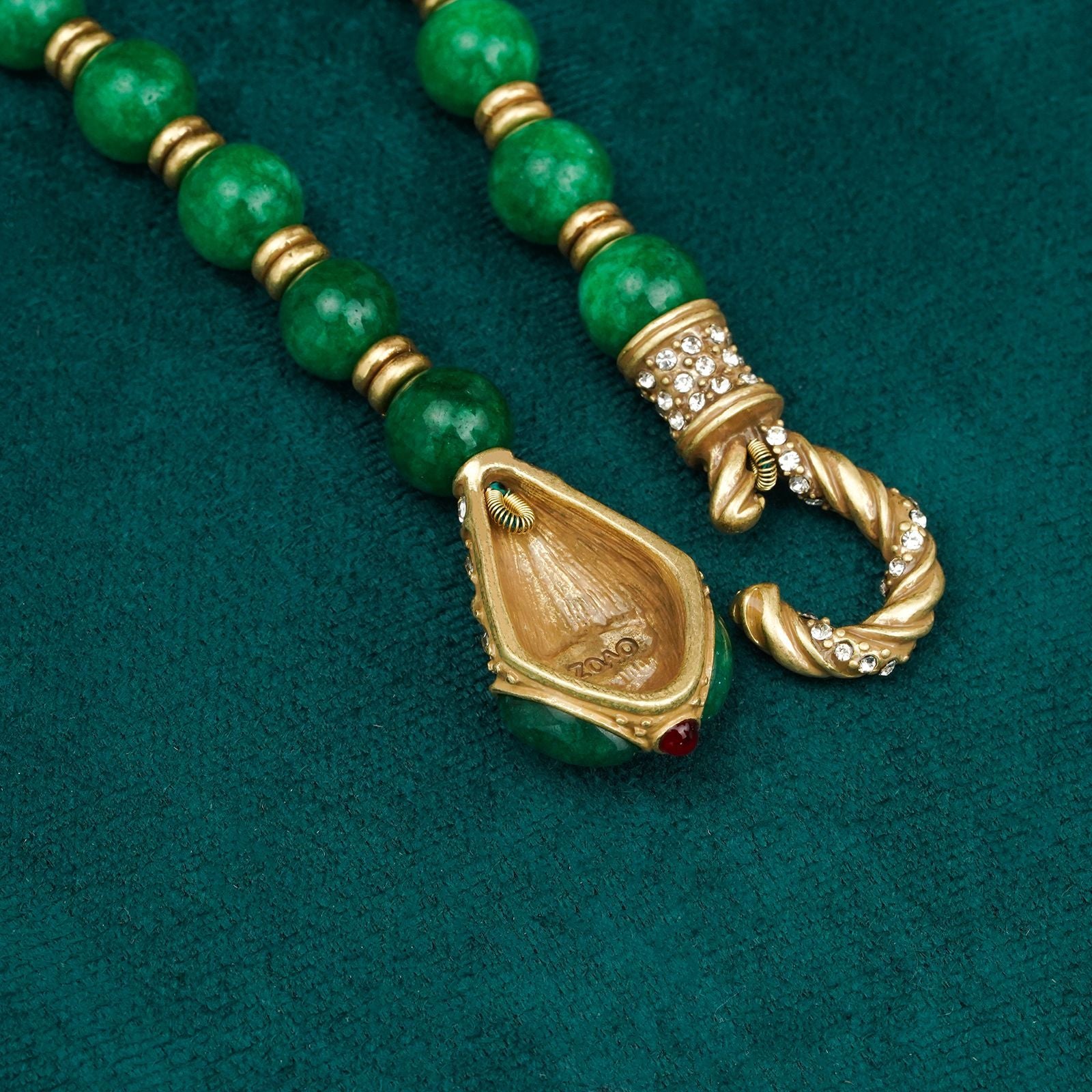 Fashion Medieval Spirit Snake Beaded Heavy Industry Necklace Set