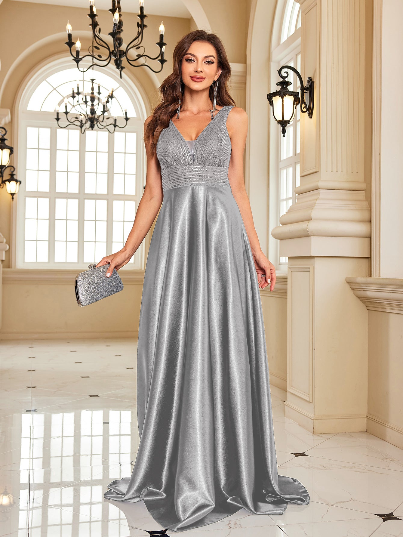 New sequined V-neck backless evening gown