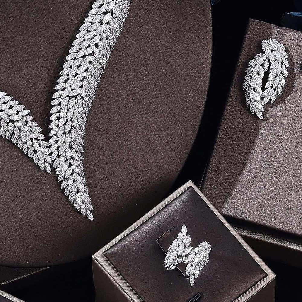 Luxury Gold Crystal Leaf Jewelry Set – Necklace Earrings Bracelet Ring for Women