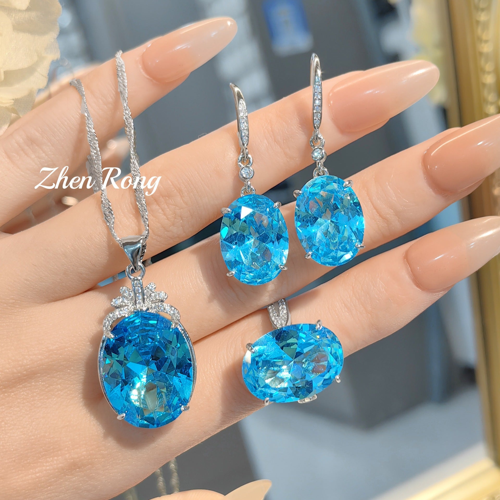 Heavy Industry Topaz Pigeon Egg Treasure Series
