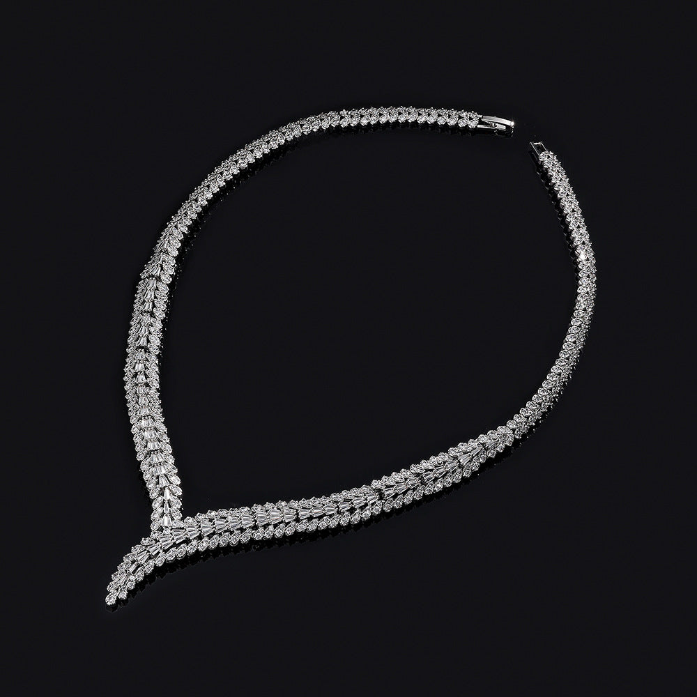 Parure de collier en V en cristal pour mariage et soirée
