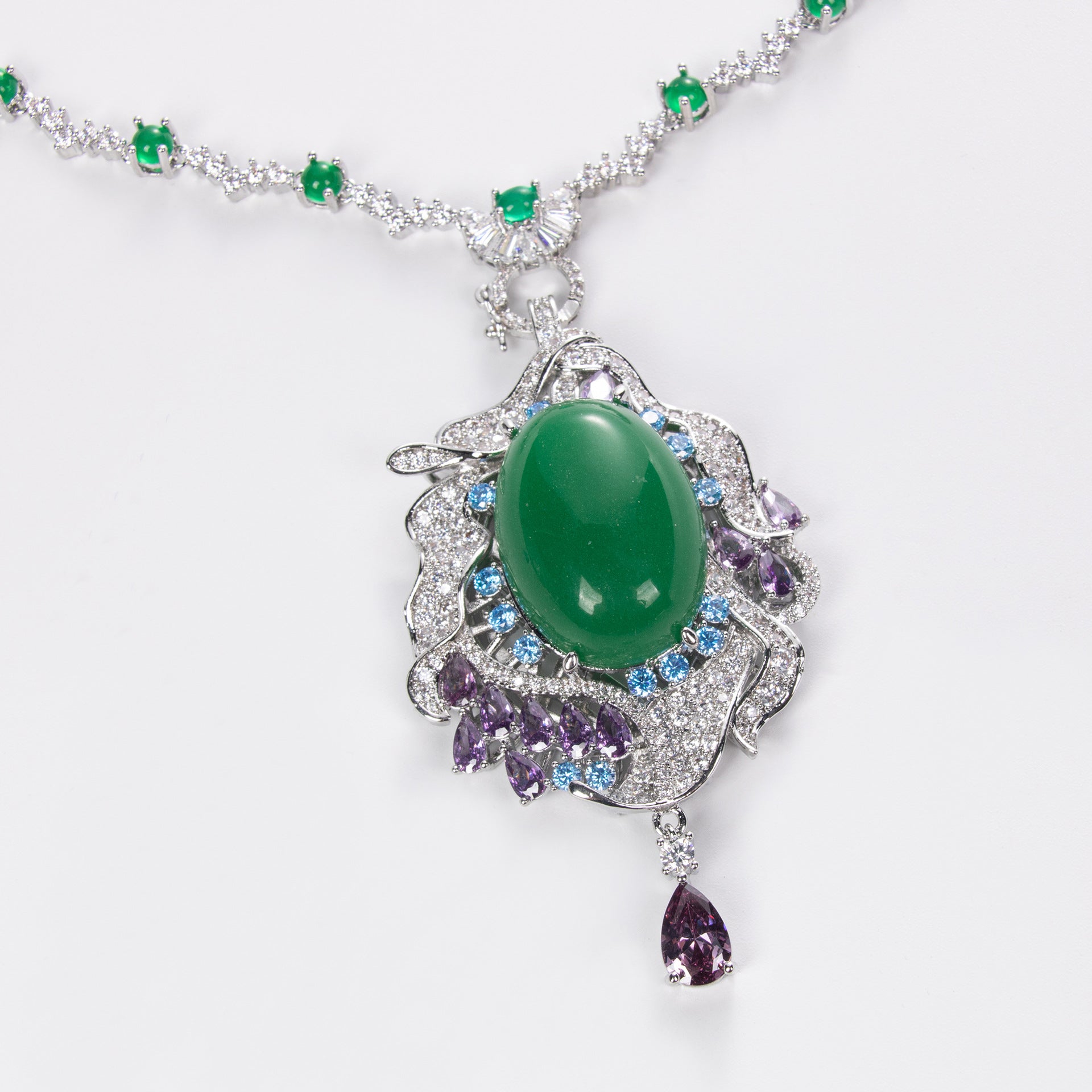 Royal Style Multicolor Crystal Necklace – Large Red Stone Pendant Jewelry