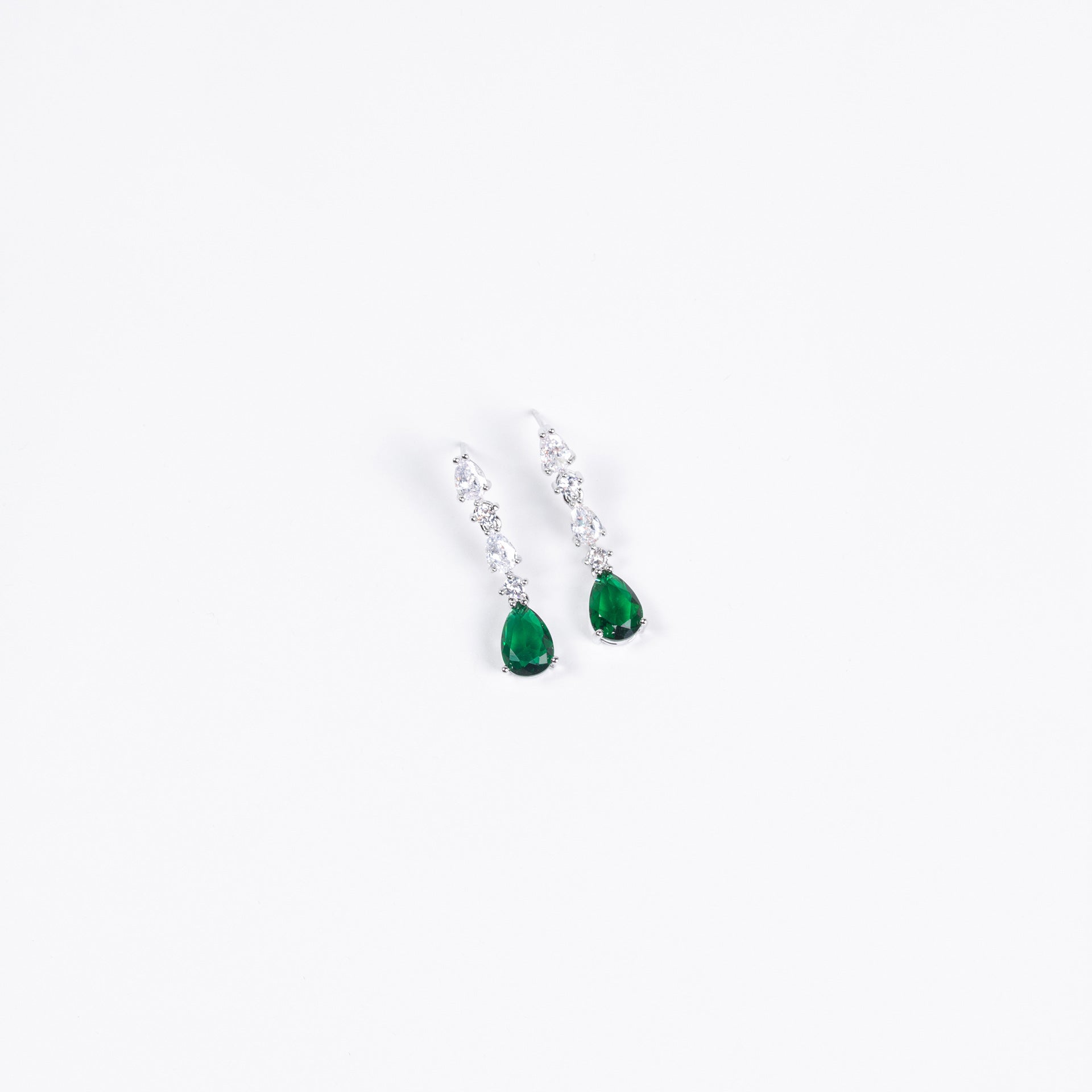Emerald Green Teardrop Jewelry Set – Elegant Crystal Necklace Earrings