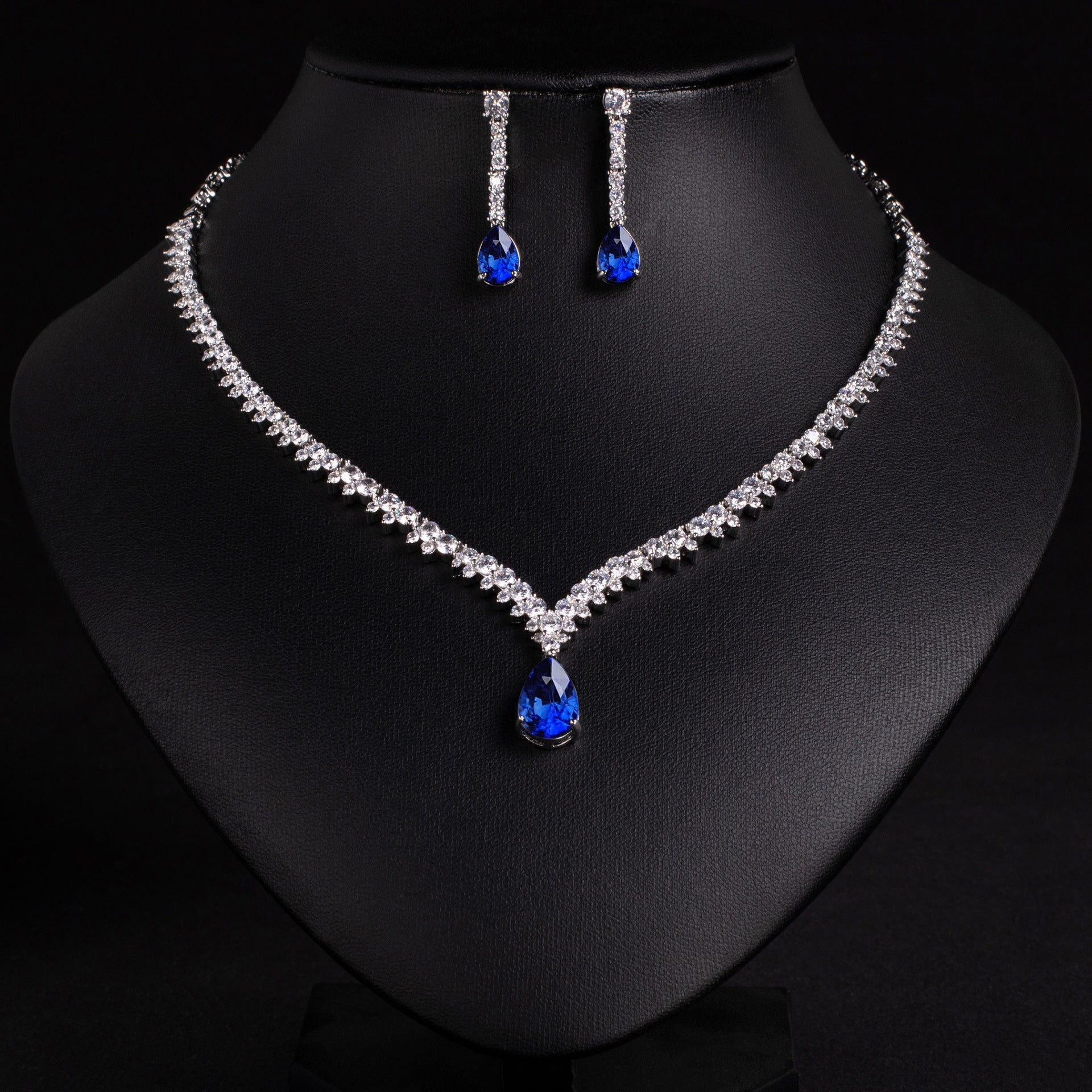 Ensemble Pendentif Goutte d'Eau Émeraude de Luxe pour Femme