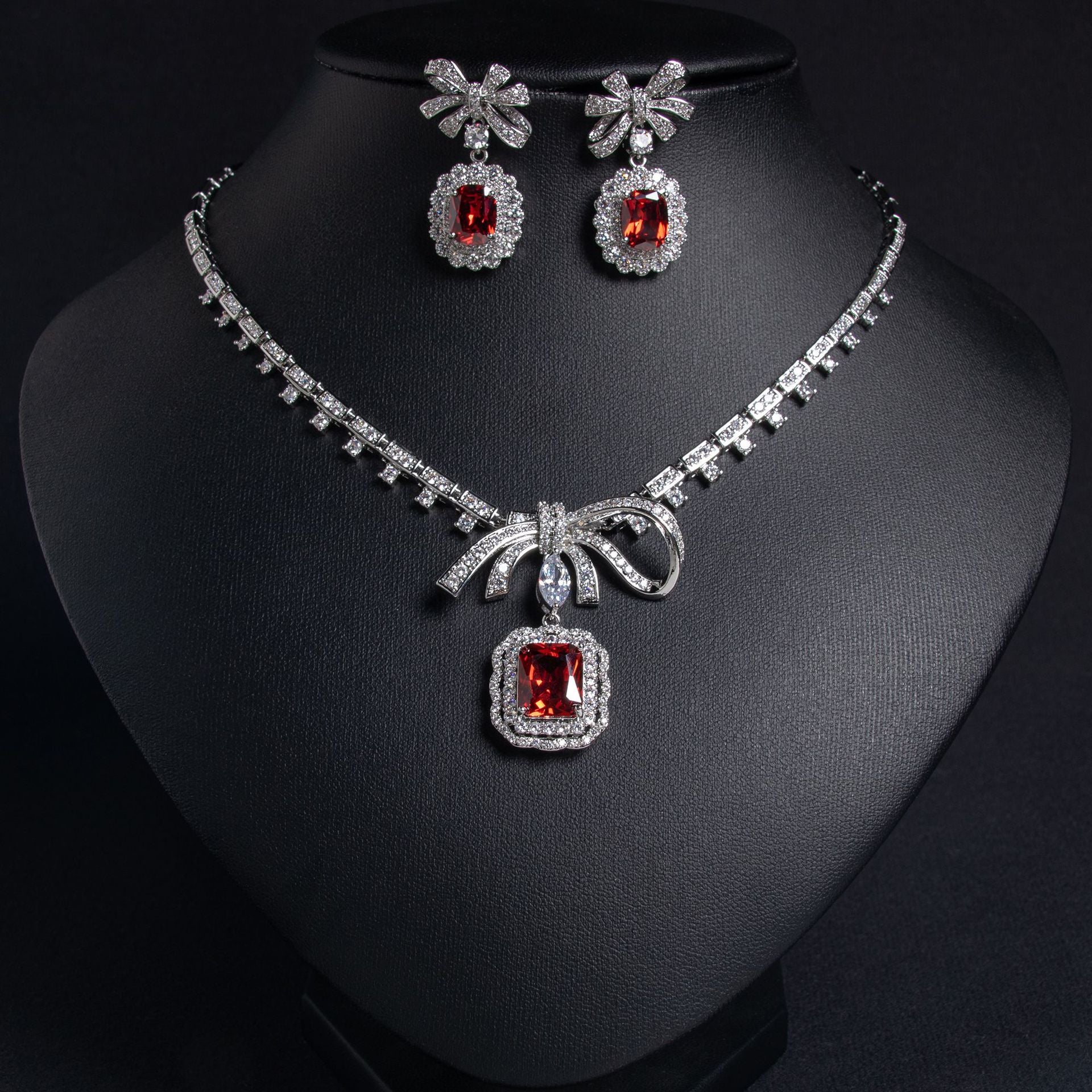 Ensemble Collier Boucles d'Oreilles Nœud Papillon Zircon Mode