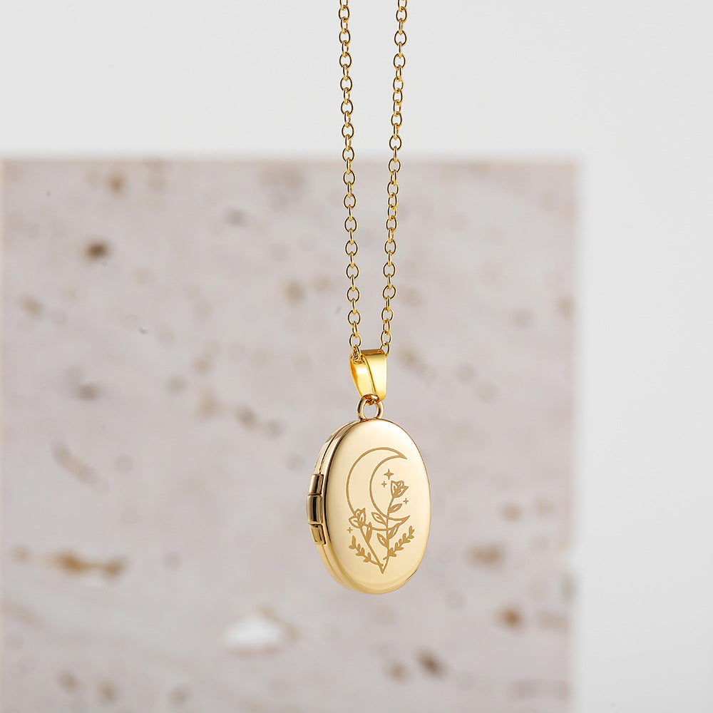 18K Gold Vintage Openable Photo Frame Necklace