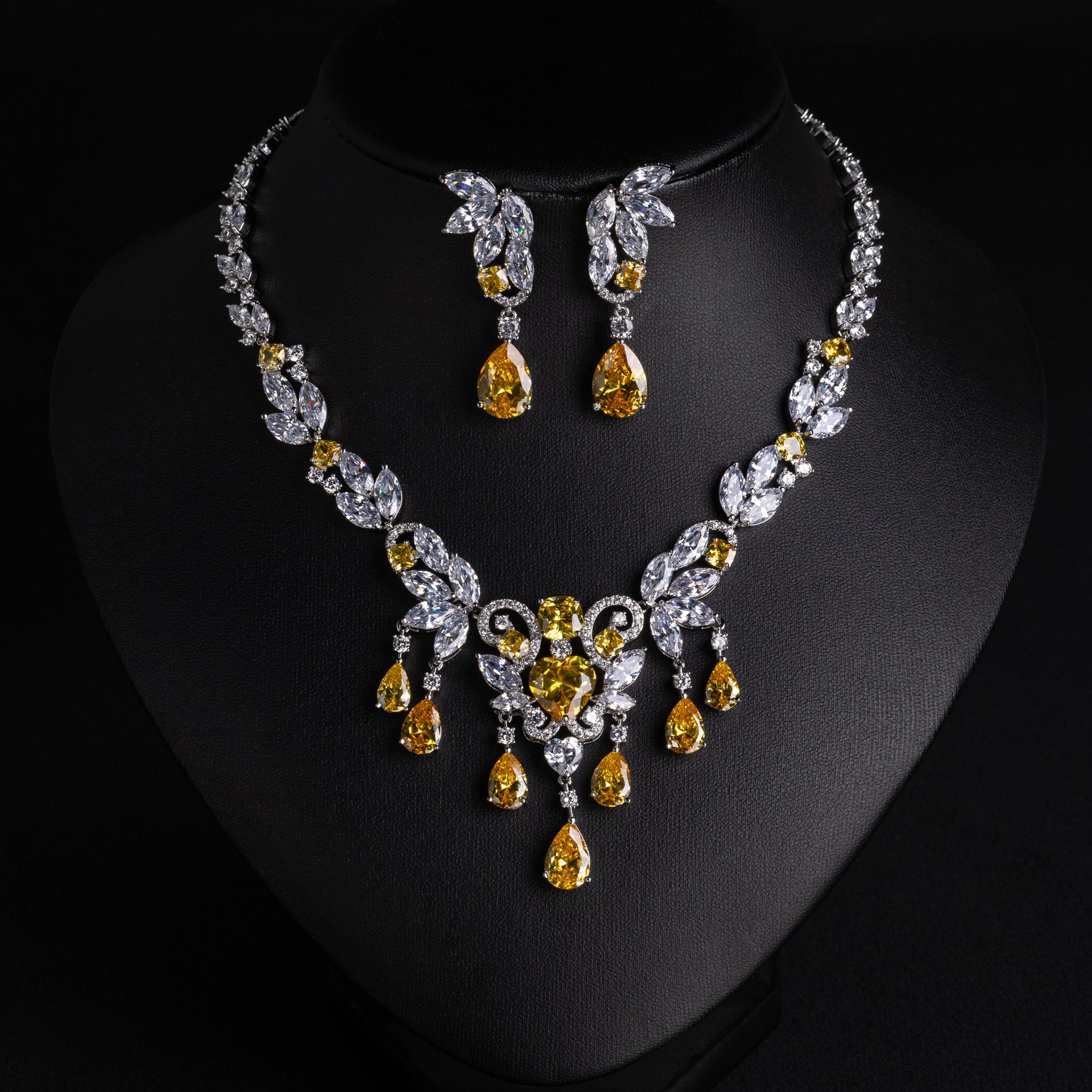 Luxury Sapphire Blue Crystal Necklace Earrings Set – Elegant Statement Jewelry for Women