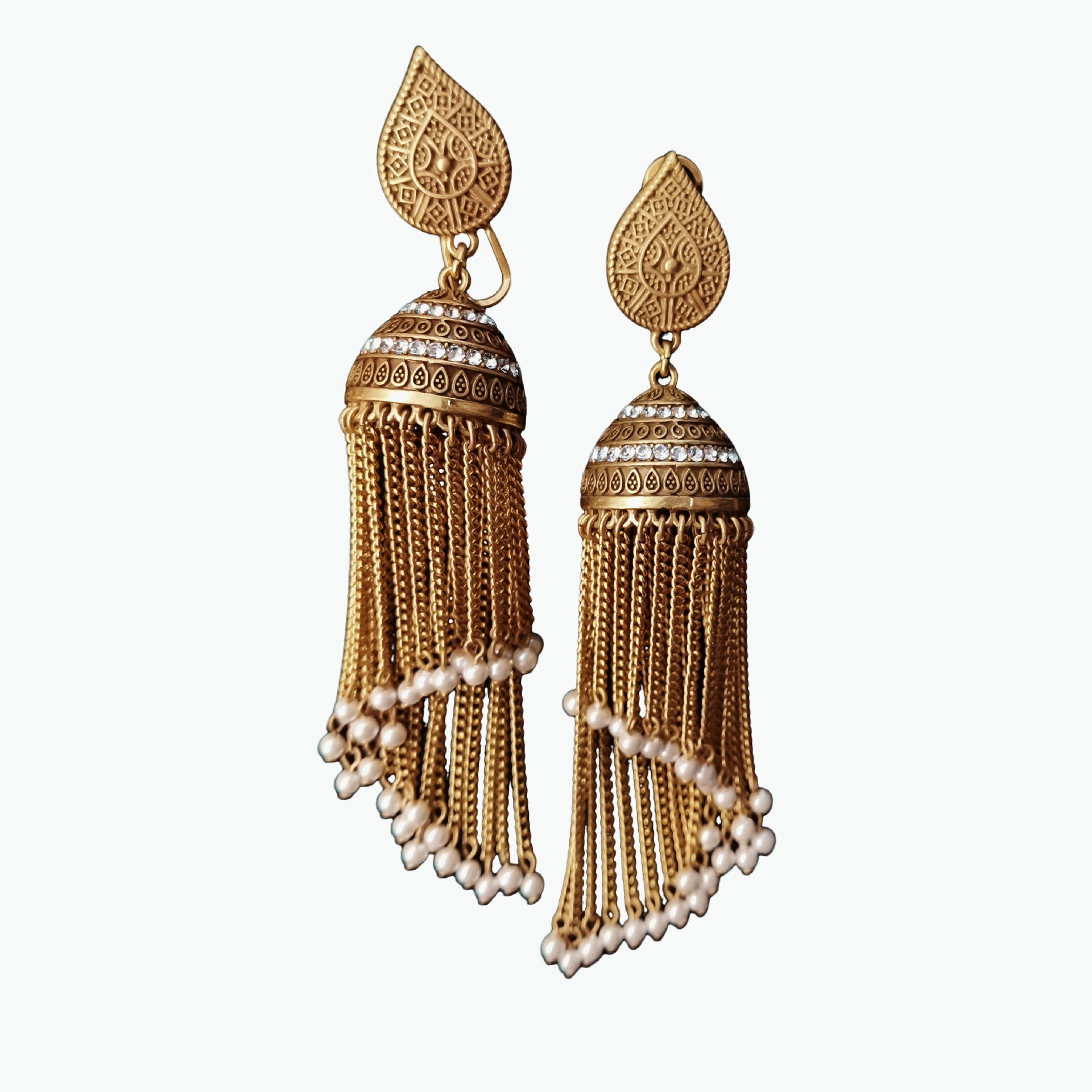 Boucles d'oreilles pendantes Jhumka pampilles dorées vintage