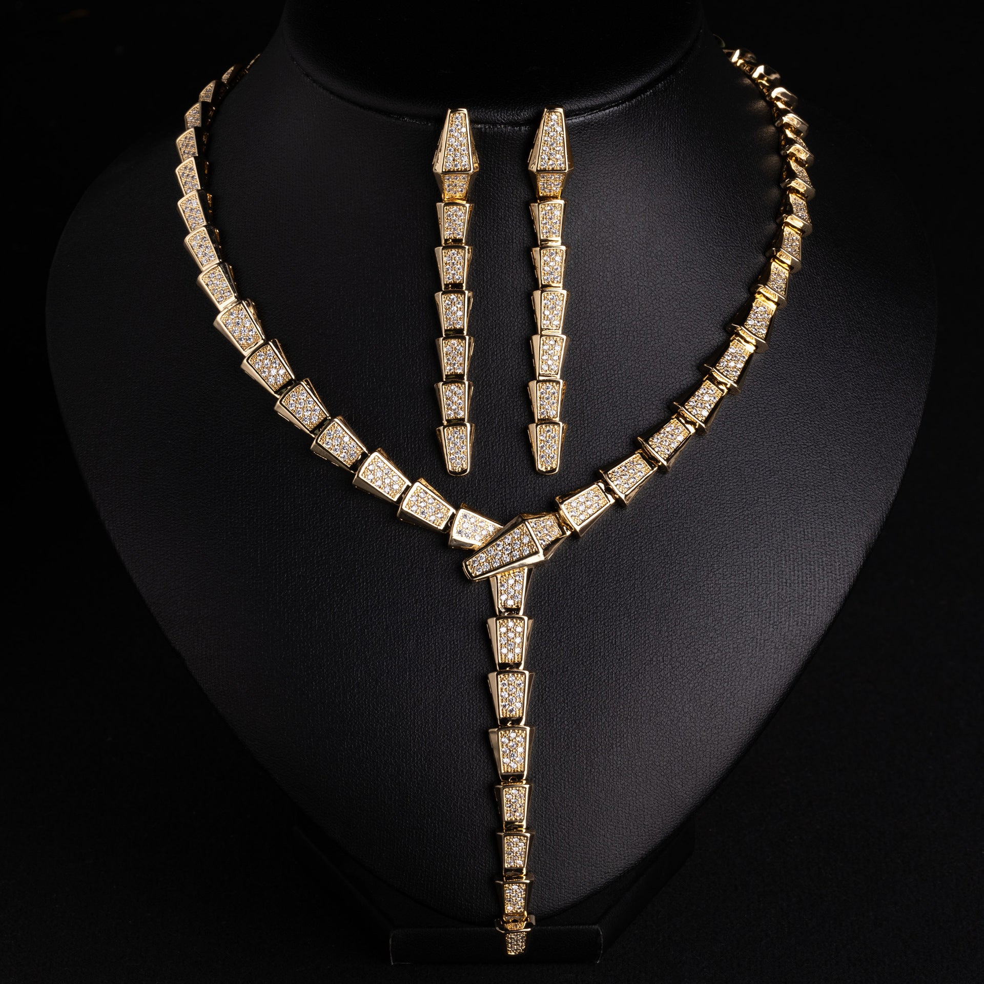Luxury Gold Crystal Necklace Earrings Set – Geometric Statement Jewelry for Women