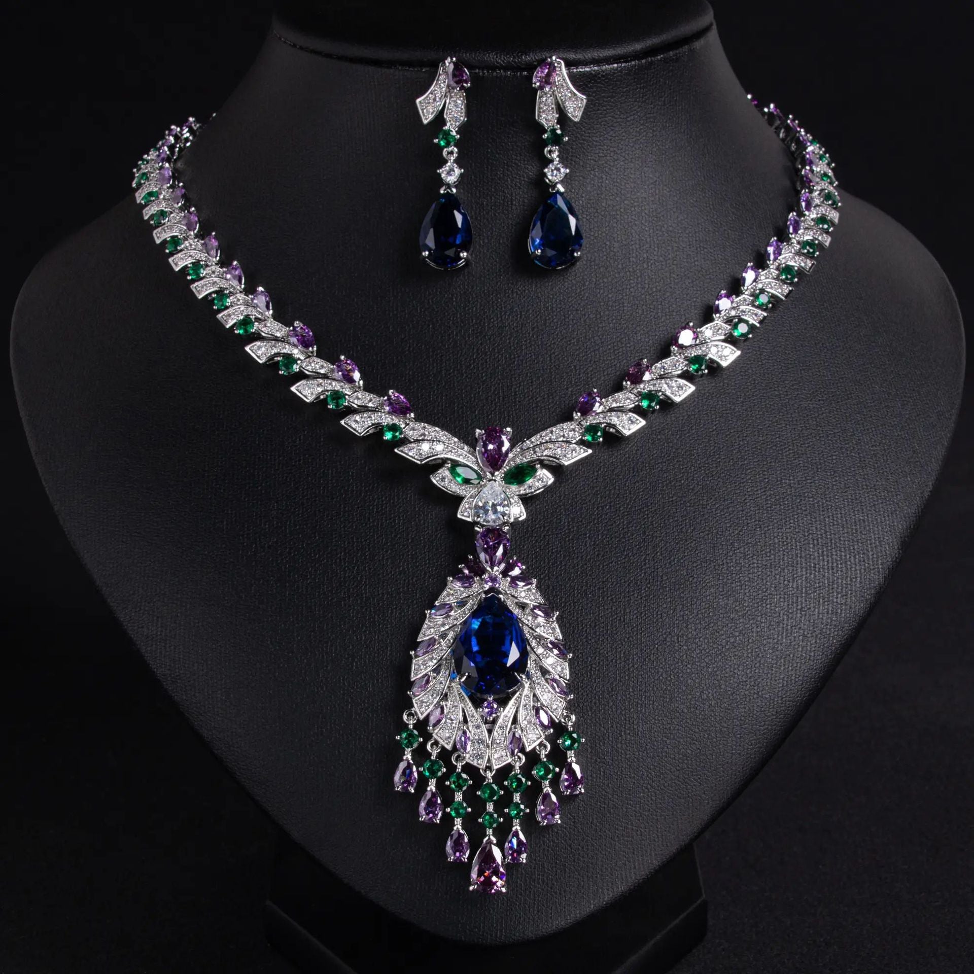 Ensemble collier et boucles d'oreilles en zircon goutte d'eau, style luxe léger