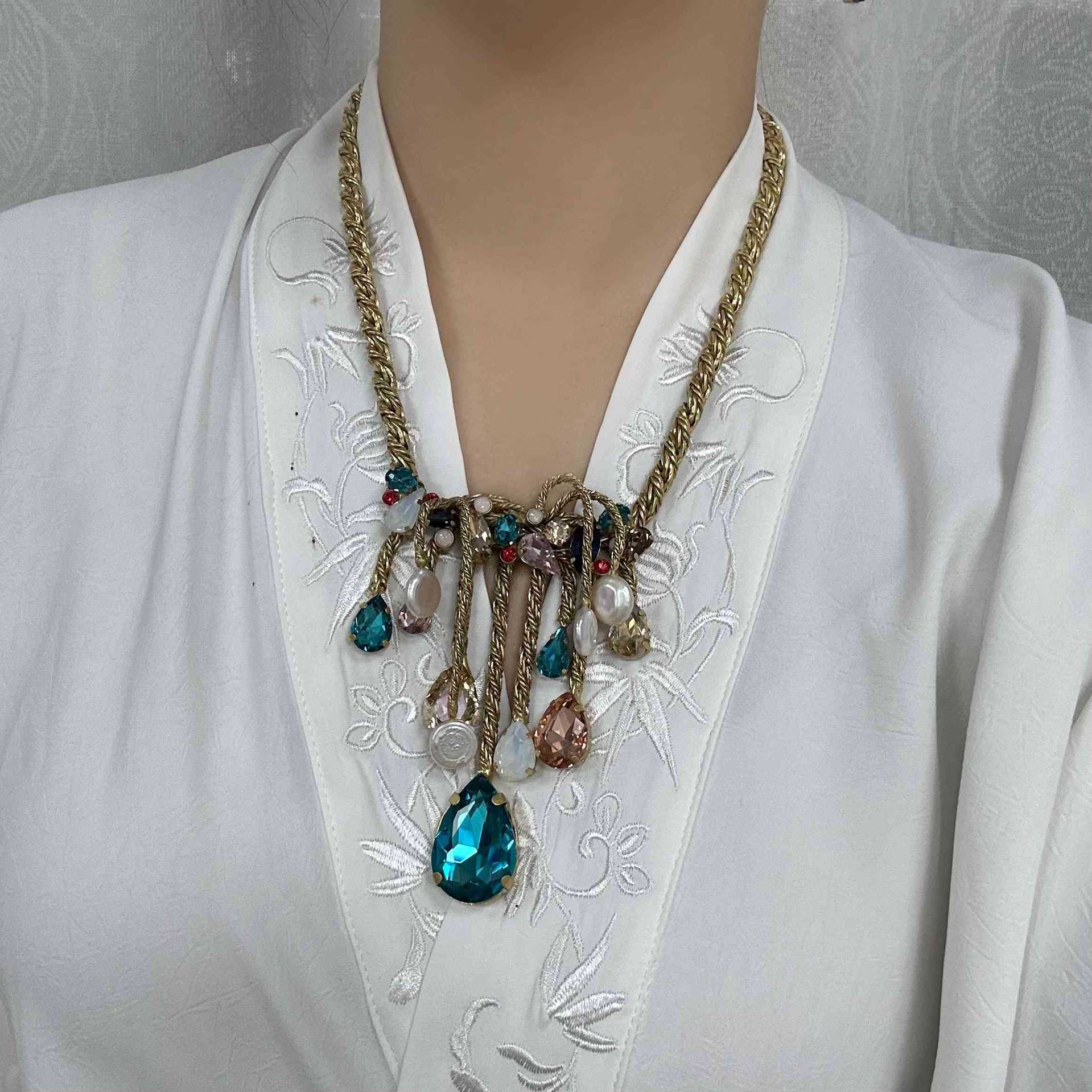 Personalized cut zircon medieval necklace stud earrings set