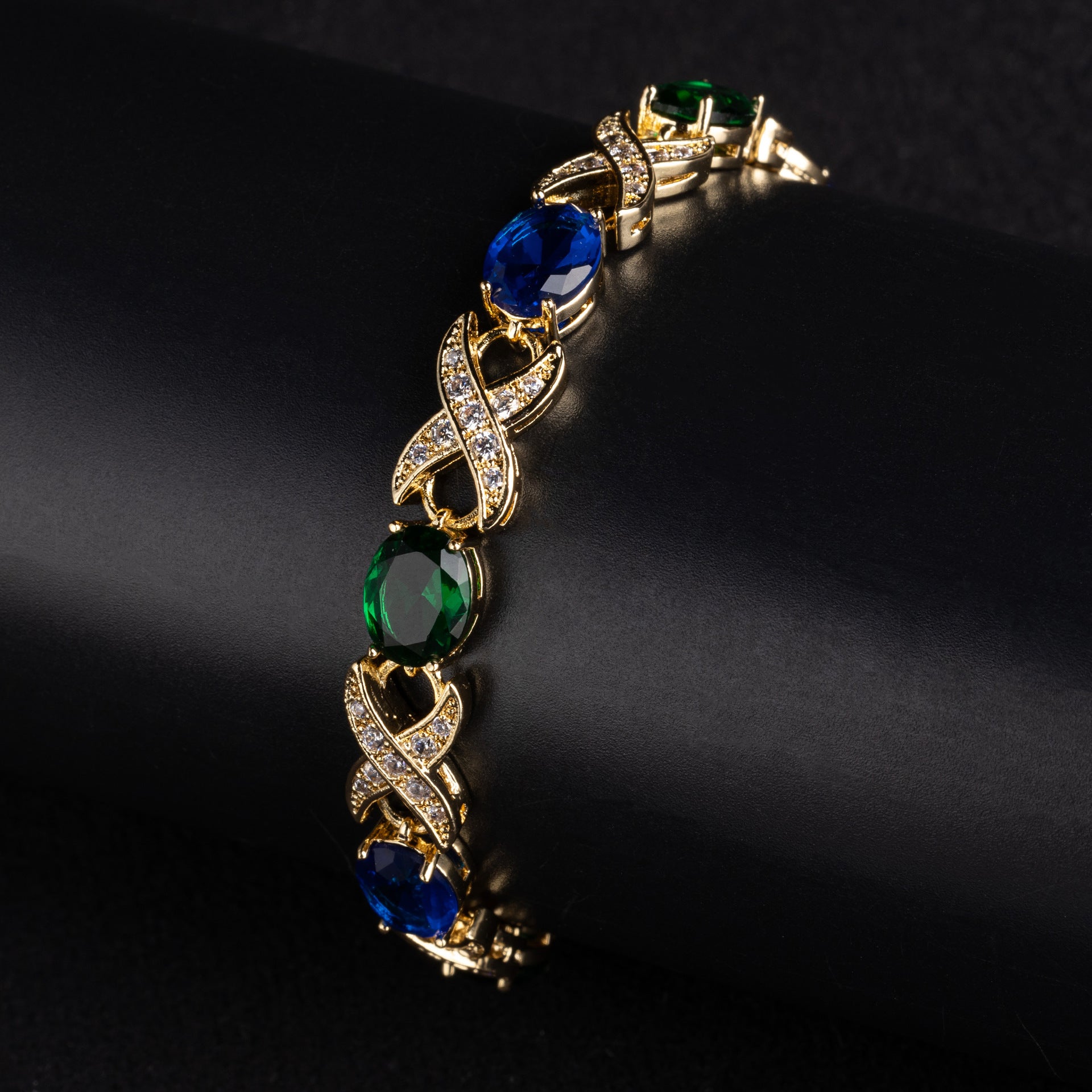 Luxury Multicolor Crystal Link Bracelet – Elegant Statement Jewelry for Women