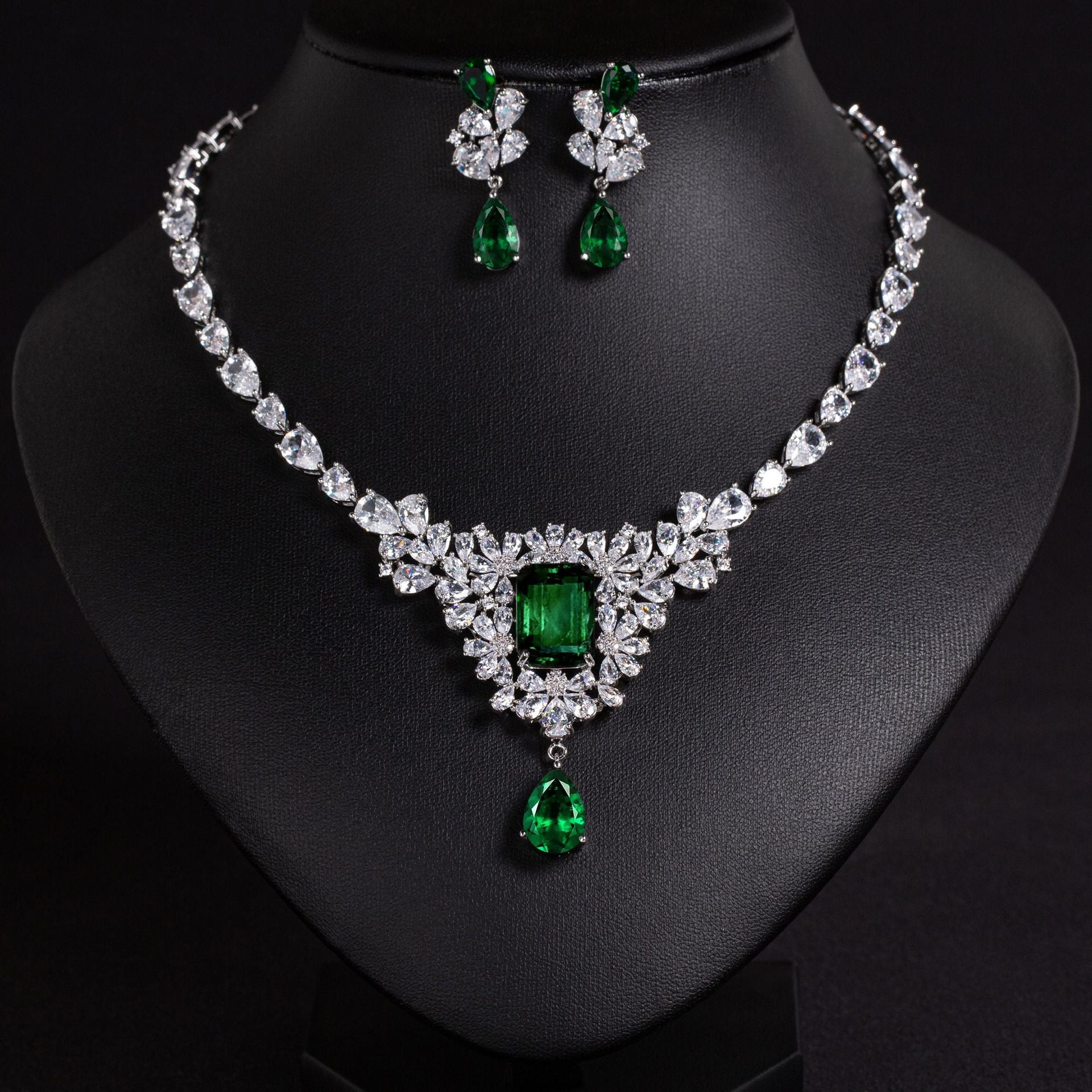 Luxury Royal Blue Gemstone Necklace Set for Women – Multicolor Statement Jewelry with Matching Earrings
