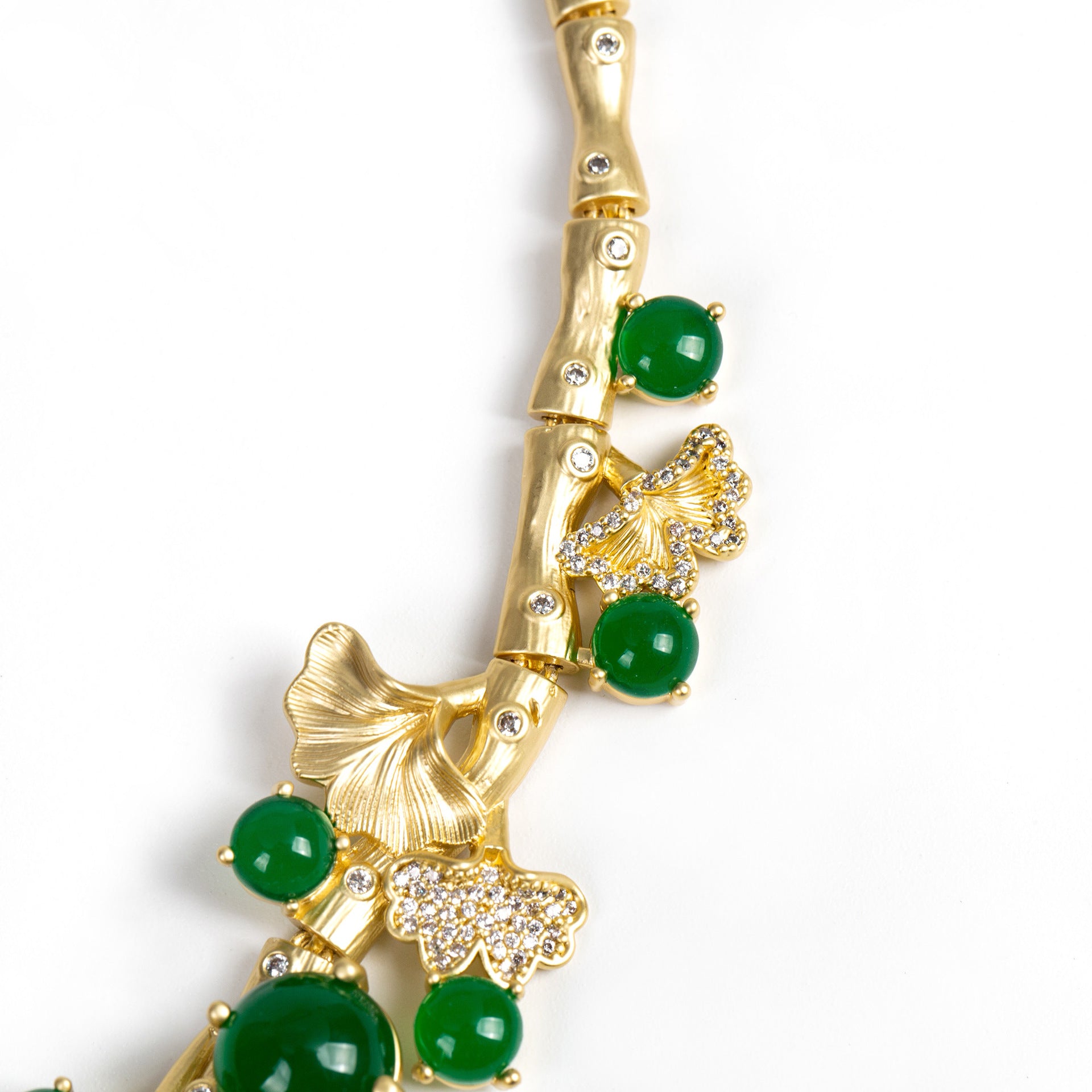 Luxury Green Gemstone Ginkgo Leaf Necklace Set for Women – Gold Statement Jewelry with Matching Earrings