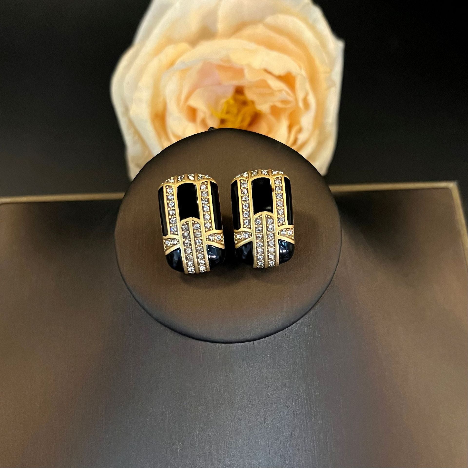 Light luxury enamel quadrilateral necklace stud earrings