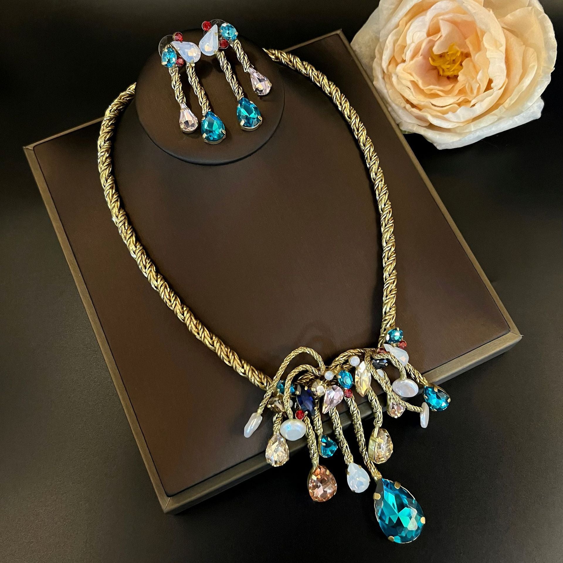 Personalized cut zircon medieval necklace stud earrings set