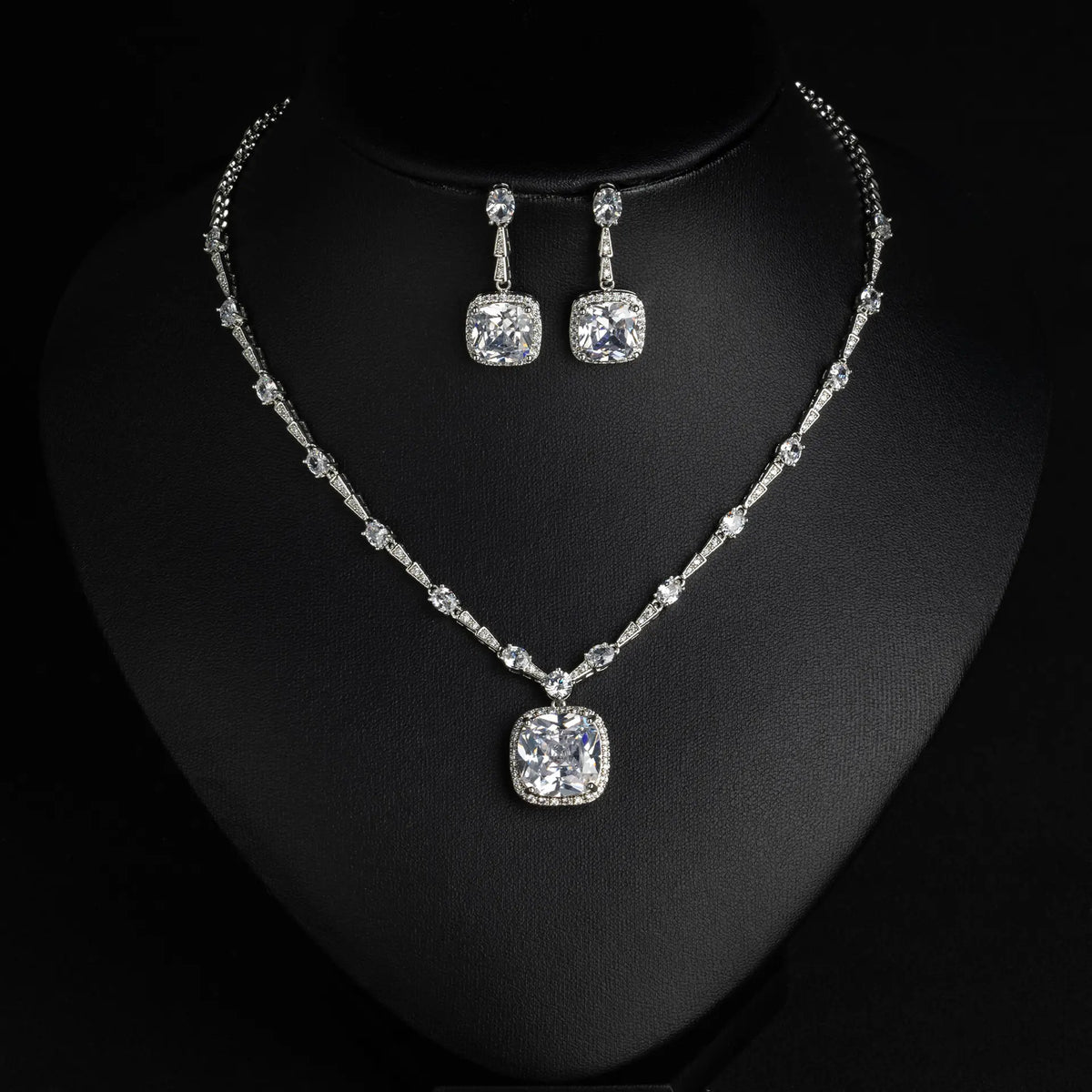 Niche feeling fat square colored treasure stud earrings women's necklace bird's nest cut red diamond pendant set