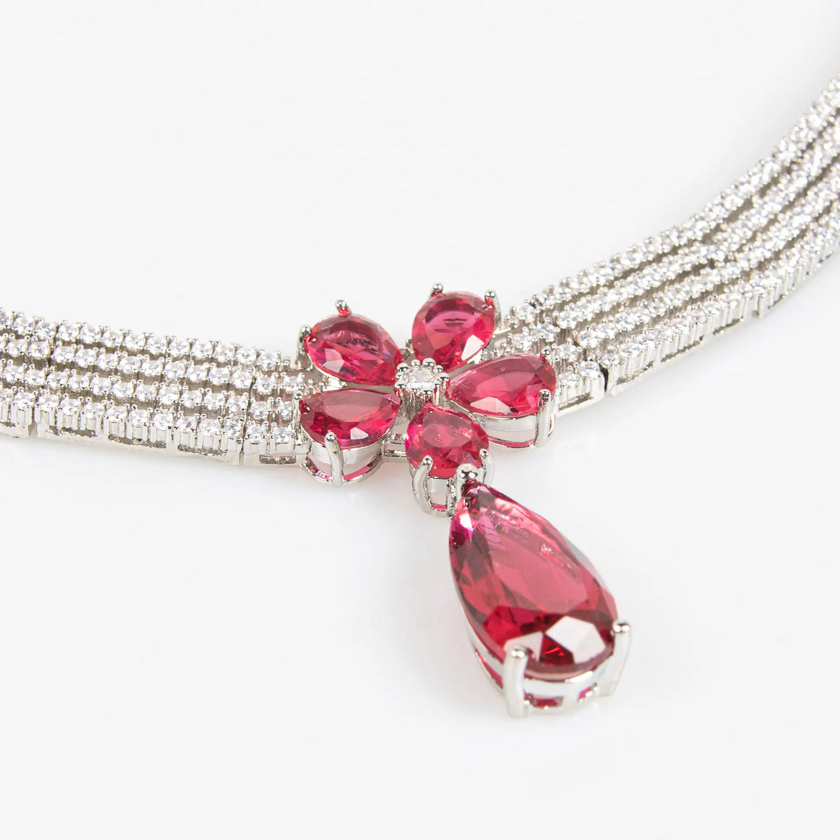 Fashion zircon bow water drop necklace light luxury niche dinner party wind collarbone chain high-end sense necklace