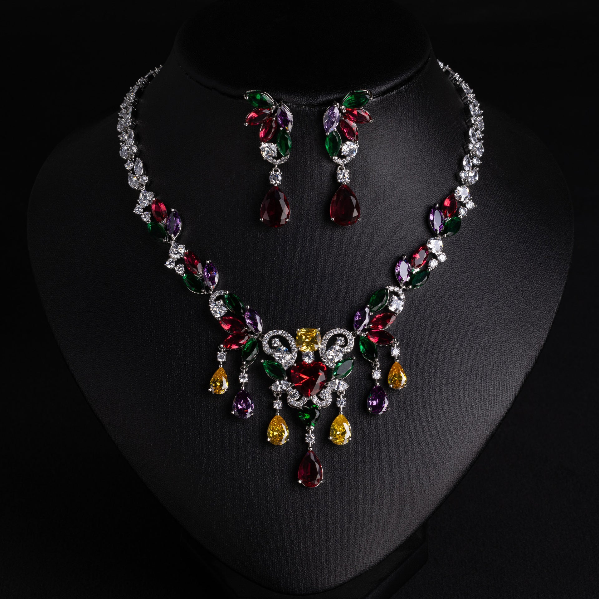 Luxury Sapphire Blue Crystal Necklace Earrings Set – Elegant Statement Jewelry for Women