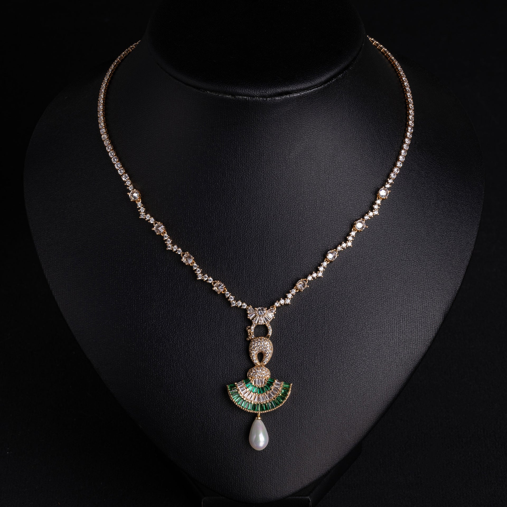 Luxury Red Purple Crystal Fan Pendant Necklace Set with Pearl Drop – Statement Evening Jewelry for Women