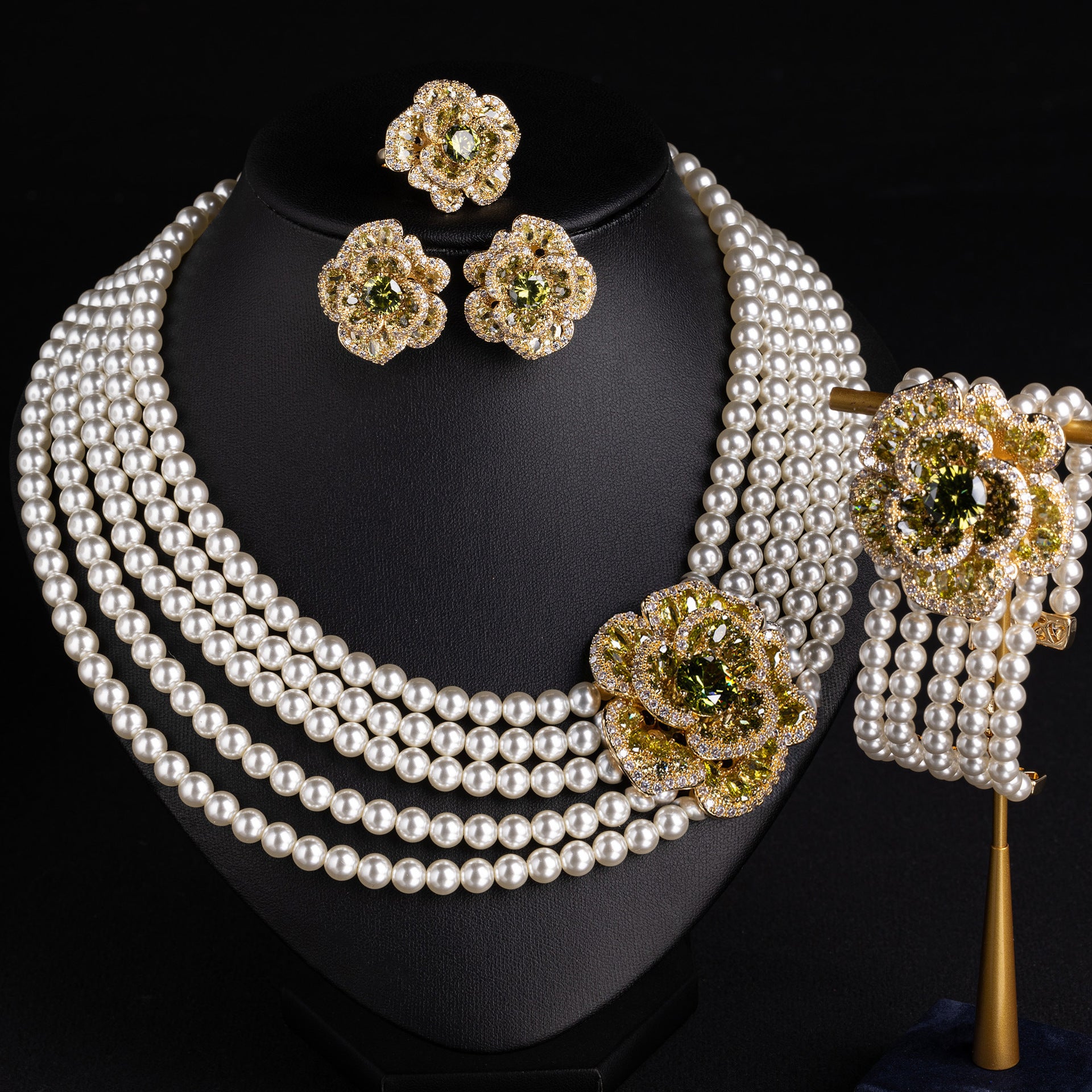Elegant Pearl Floral Jewelry Set – Luxury Necklace Earrings Bracelet for Women