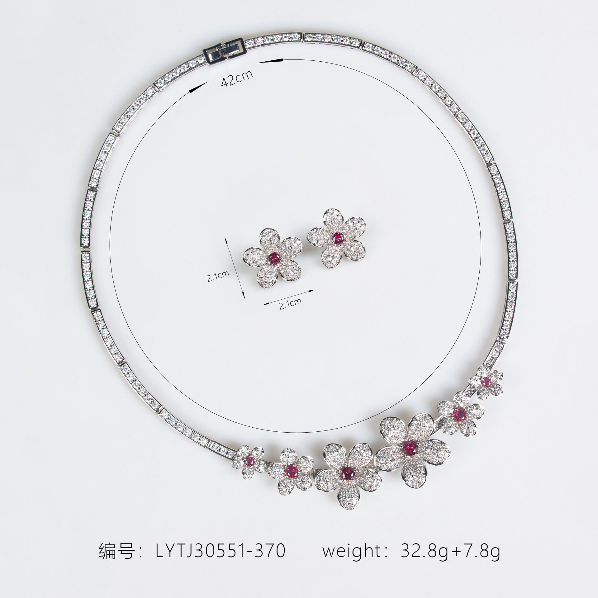 Luxury Emerald Green Floral Necklace Set for Women – Sparkling Flower Jewelry with Matching Earrings
