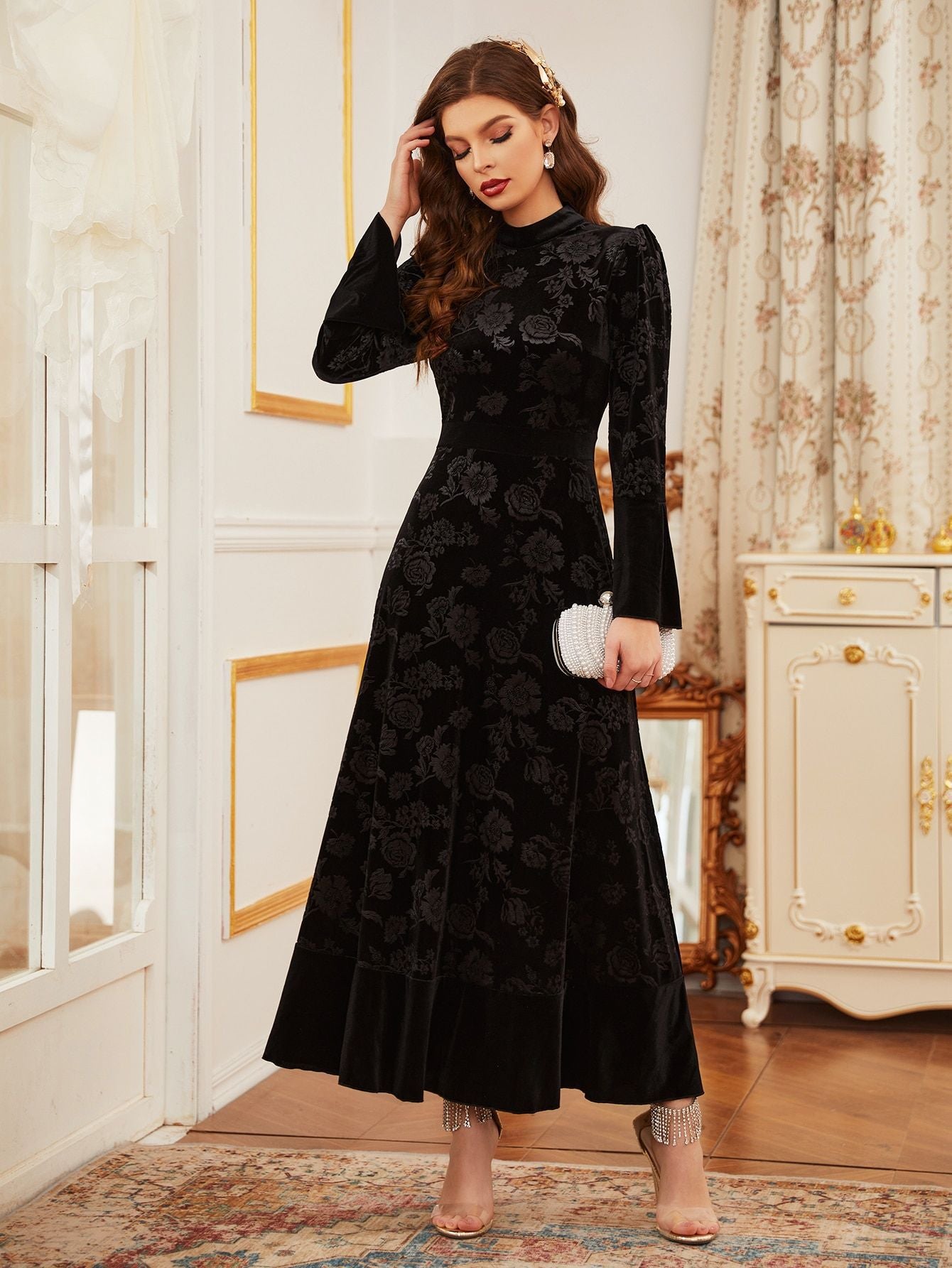 Fashionable velvet printed long sleeved dress