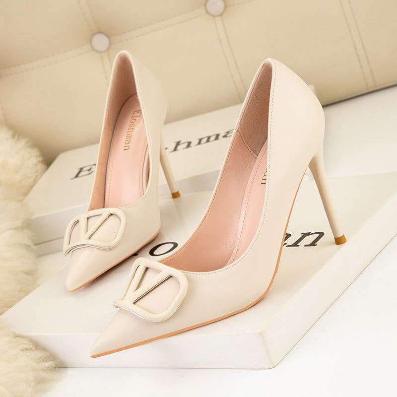 Fashion pointed metal buckle banquet high heels