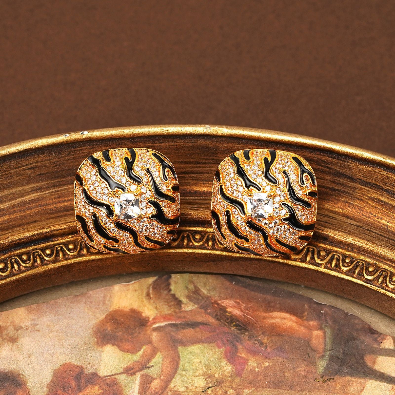 Retro light luxury small sugar cube shape stud earrings, necklace, ring set.