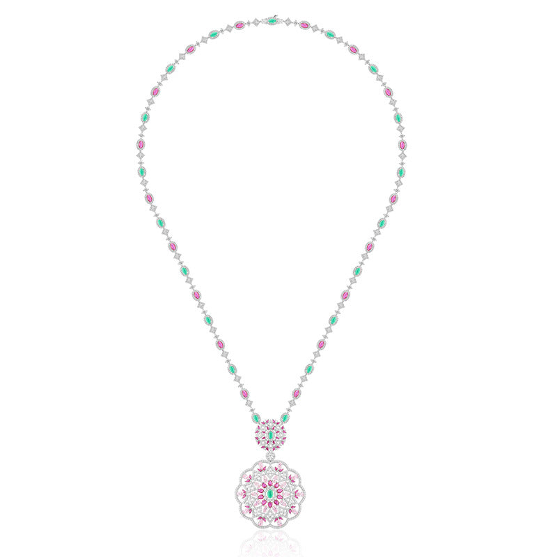 Wreath hollow brick necklace