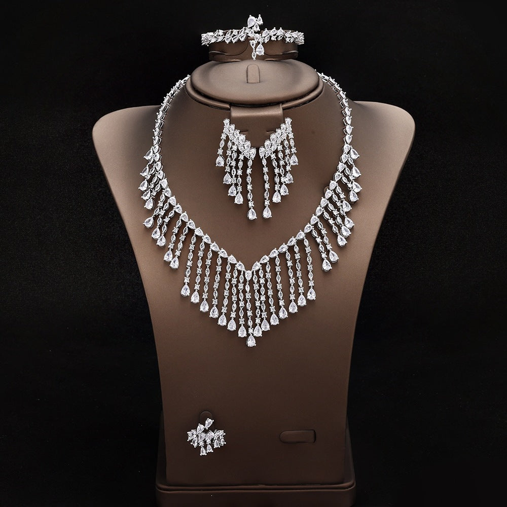 Luxury Silver Crystal Fringe Necklace Set Earrings Ring Bracelet Bridal Wedding Statement Jewelry for Women Elegant Sparkling Set