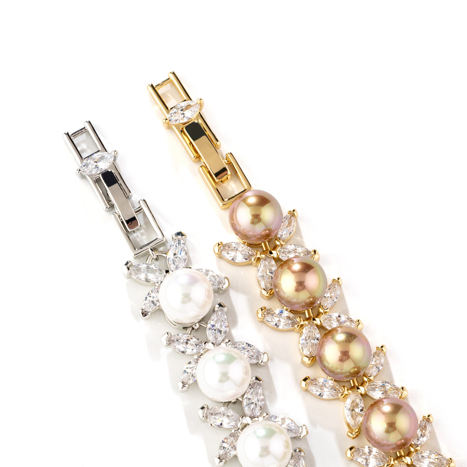Elegant Pearl Bracelet with Crystal Leaves – Luxury Jewelry Gift for Her