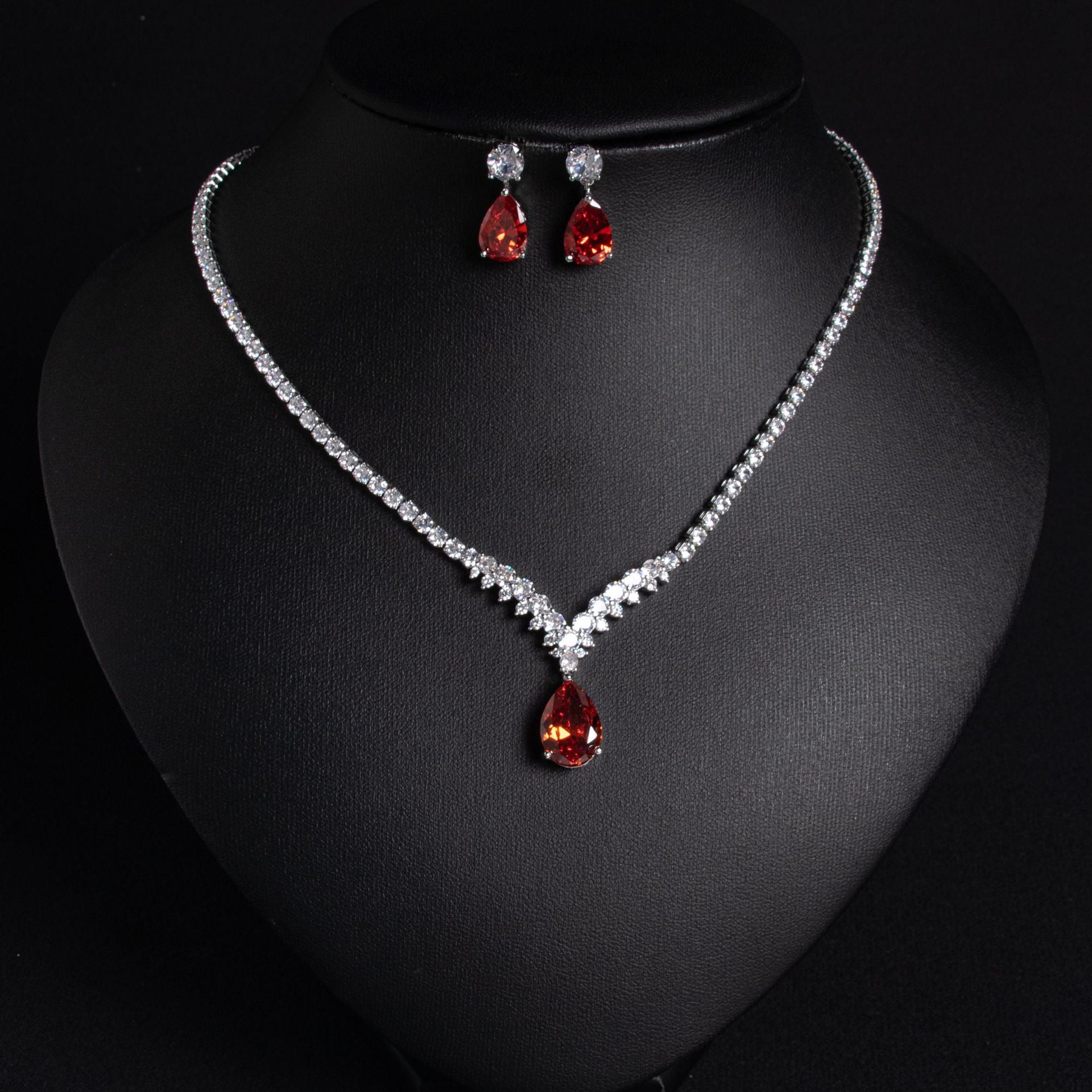 Luxury Ruby Red Crystal Necklace Set – Sparkling Teardrop Jewelry for Women