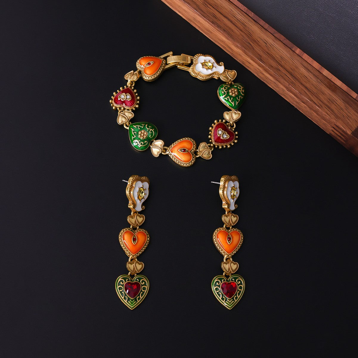 Retro medieval love light luxury diamond set