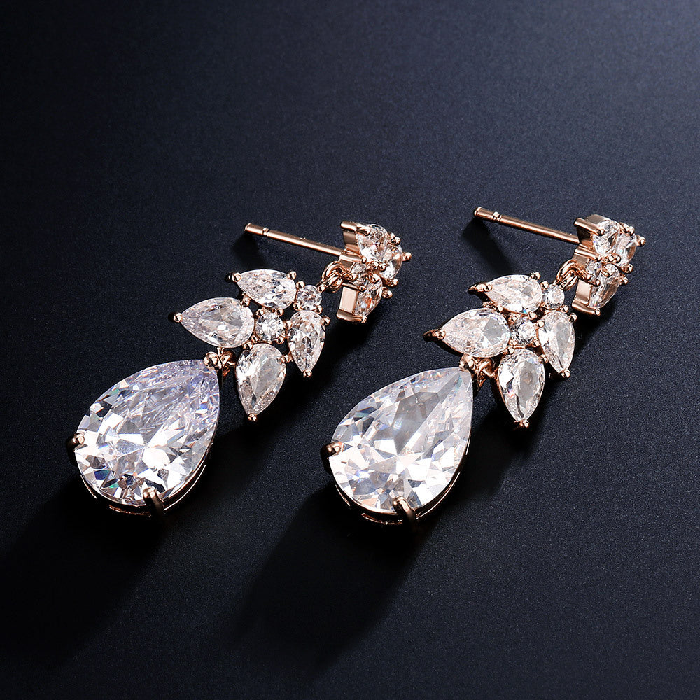 Boucles d'oreilles pendantes zircon en forme de goutte d'eau avec franges