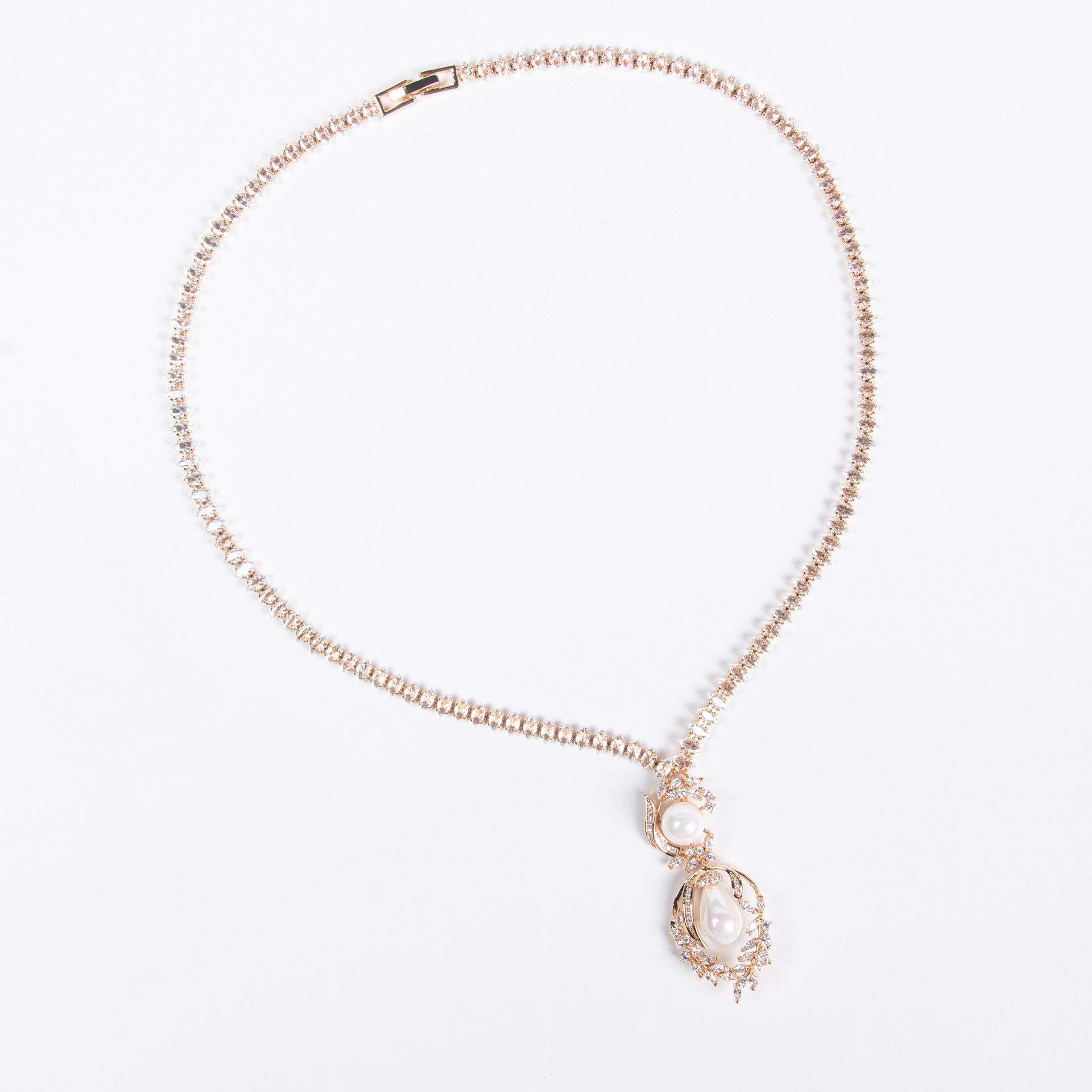 Luxury Pearl & Emerald Green Necklace Set for Women – Gold Floral Jewelry with Matching Earrings