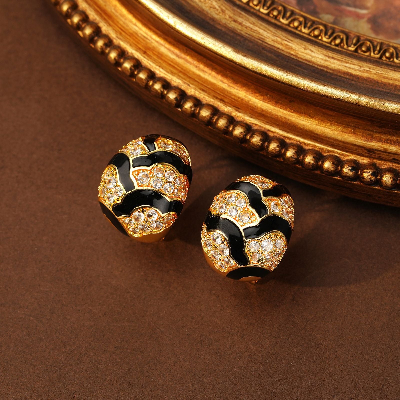 Fashion light luxury zebra pattern stud earrings