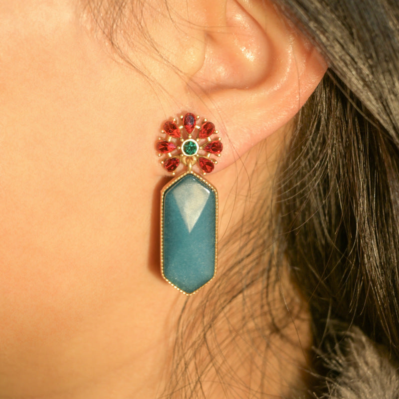 Vintage red flower rhinestone stud earrings