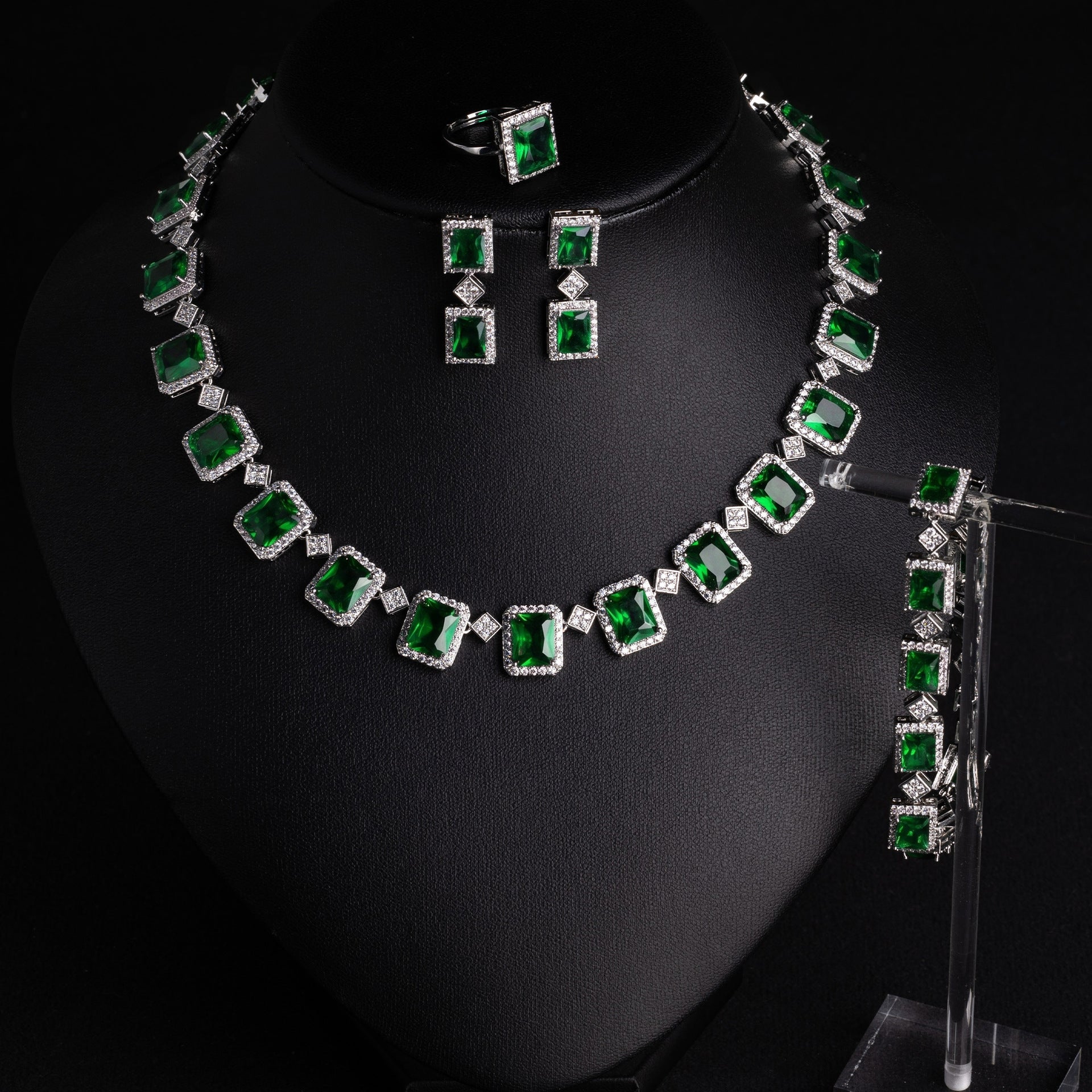 Luxury Emerald Green Square Crystal Jewelry Set – Necklace Earrings Ring for Women