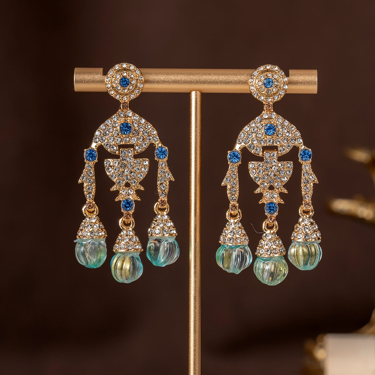 Grandes boucles d'oreilles simples de luxe léger, boucles d'oreilles rondes unies