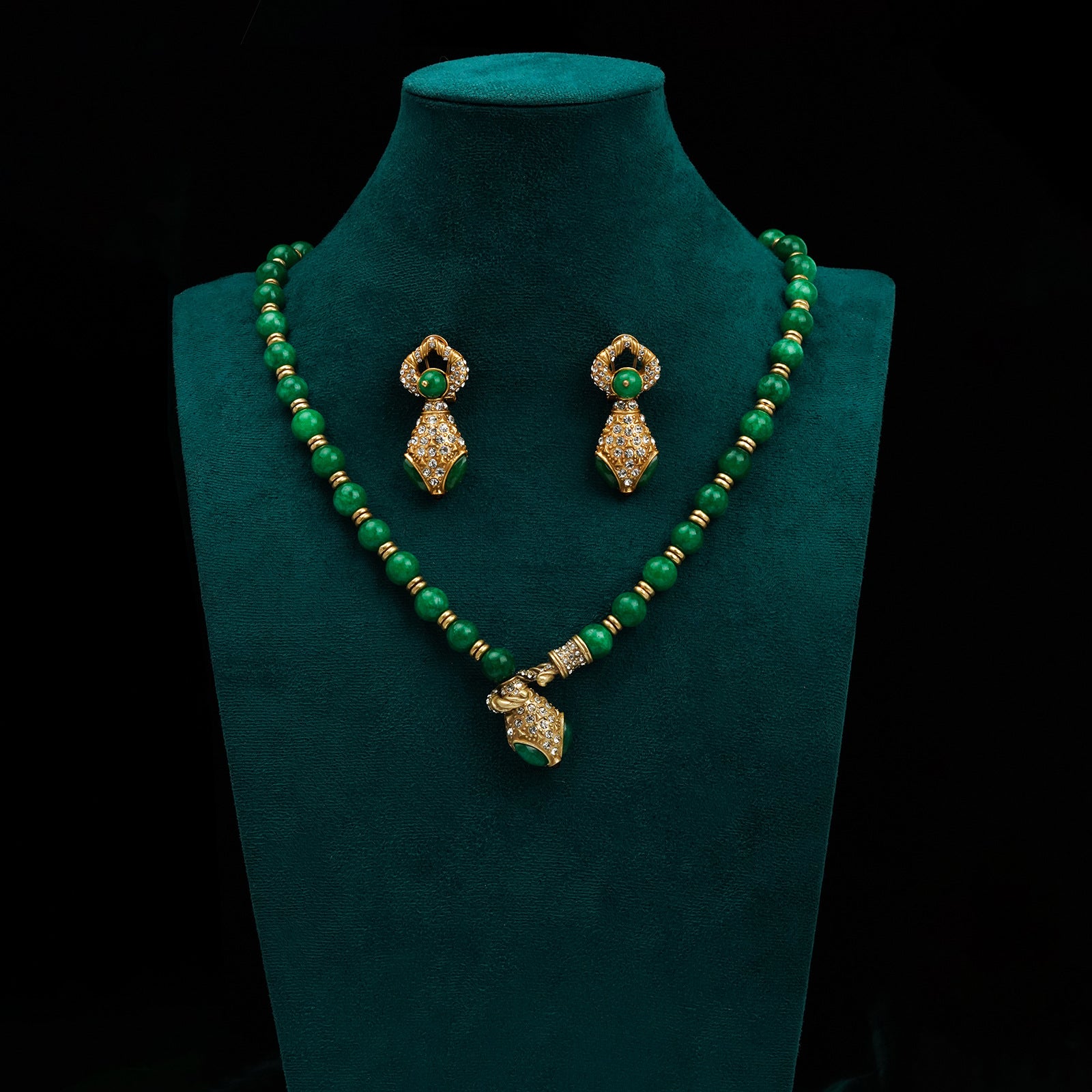 Fashion Medieval Spirit Snake Beaded Heavy Industry Necklace Set