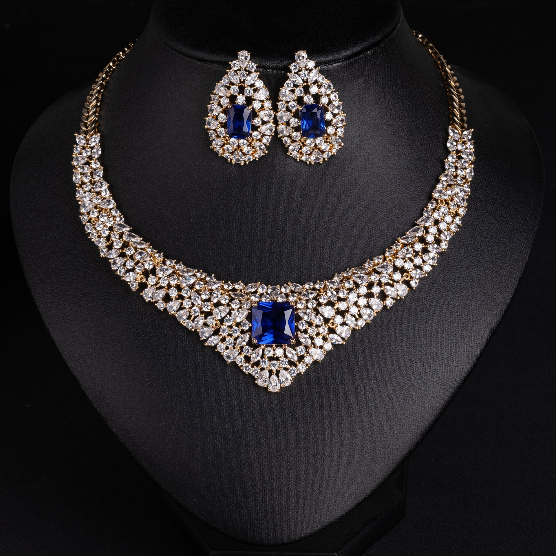 Luxury Ruby Red Crystal Necklace Earrings Set – Gold Statement Jewelry for Women