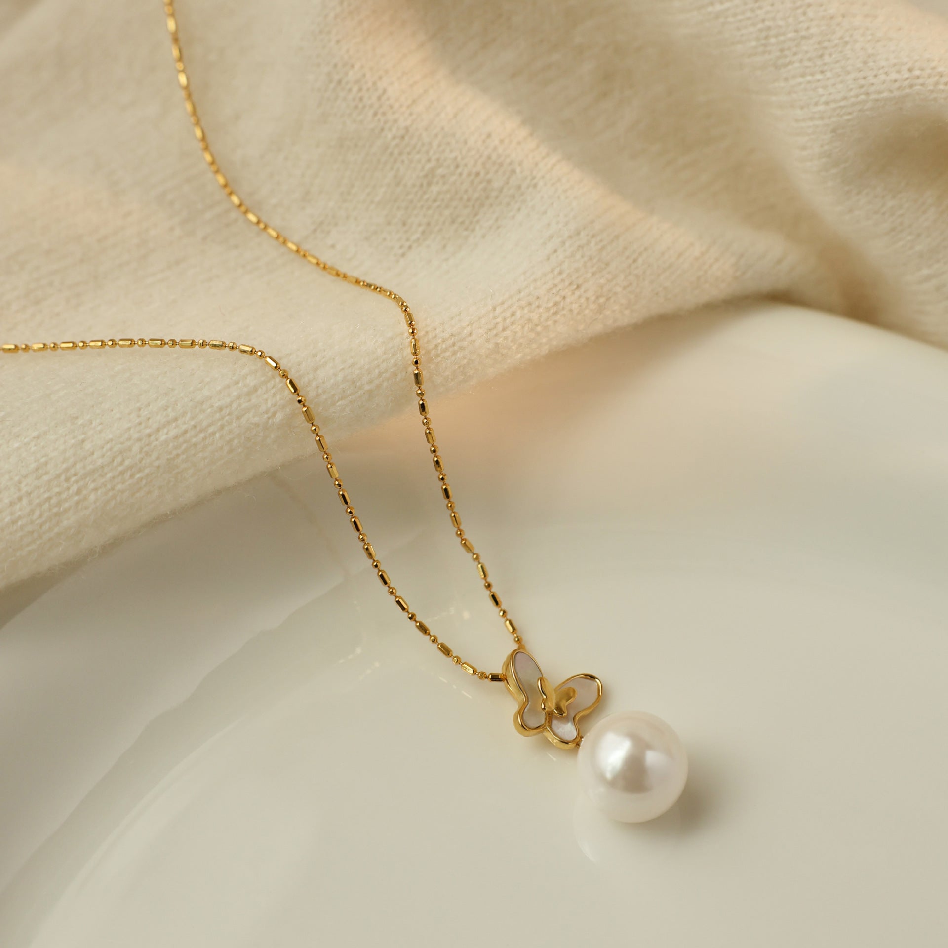 925 Silver Bow Pearl Necklace