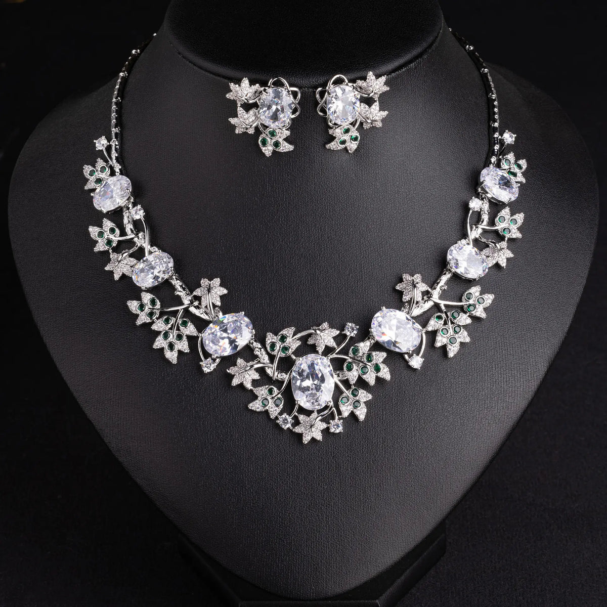 Necklace and earring set - luxurious, versatile, high-end, party jewelry