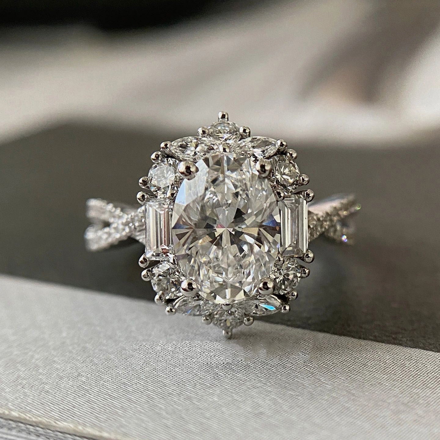 Luxury Platinum Plated Zircon Pigeon Egg Diamond Ring