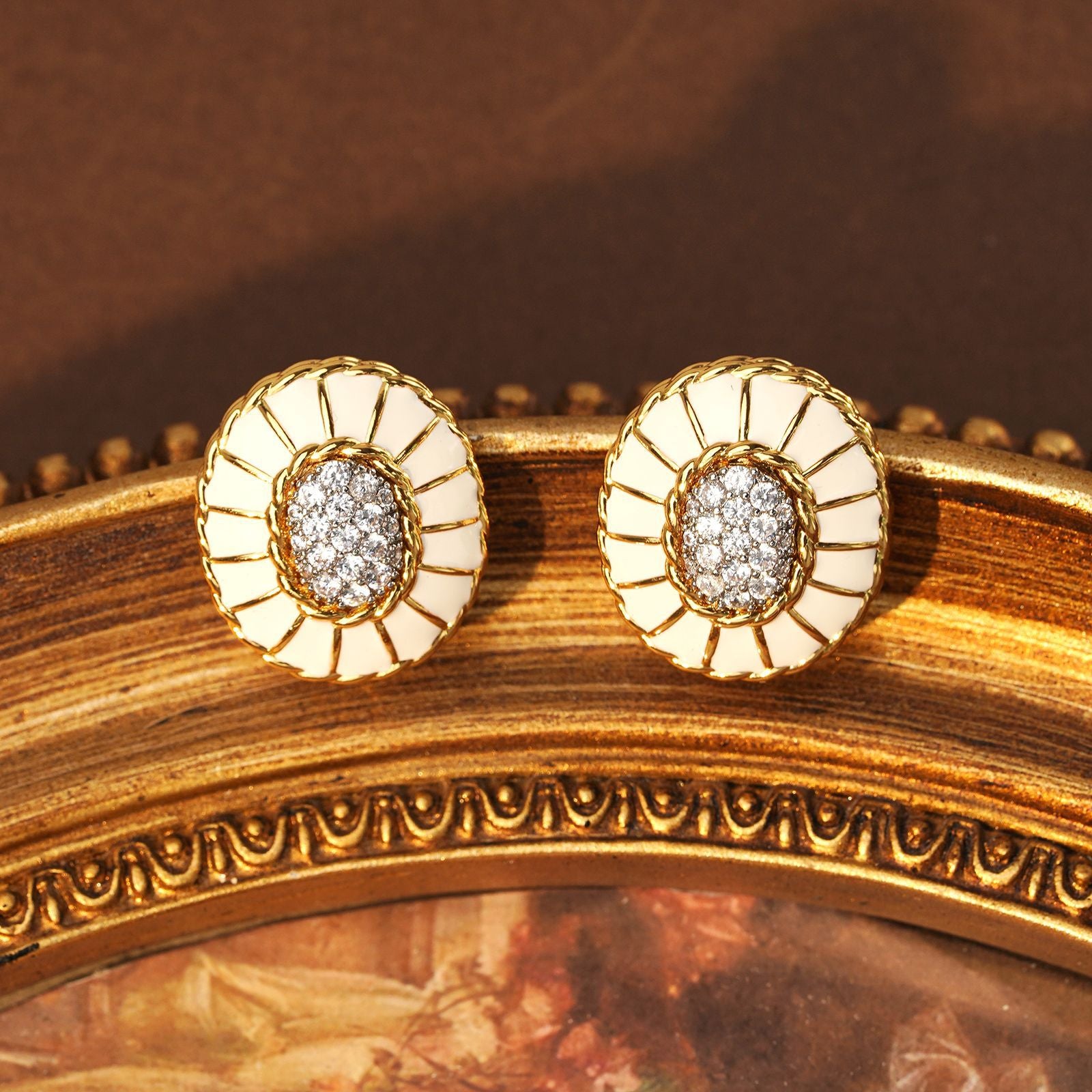 Fashion light luxury oval stud earrings ring set