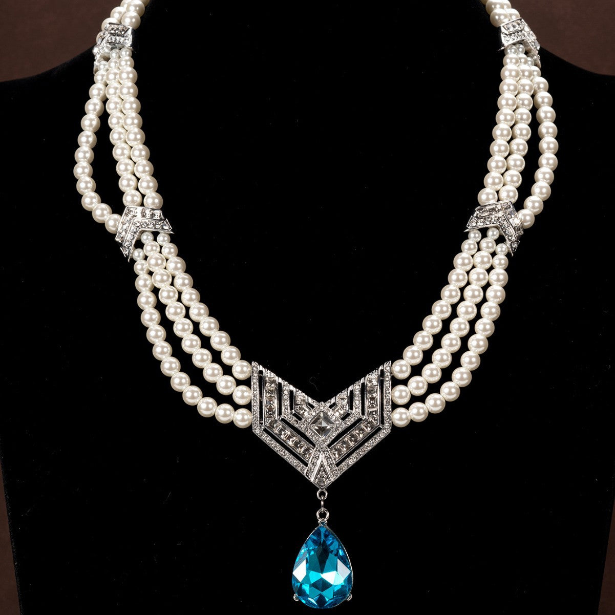 Collier pendentif vintage multicouche en perles et cristaux