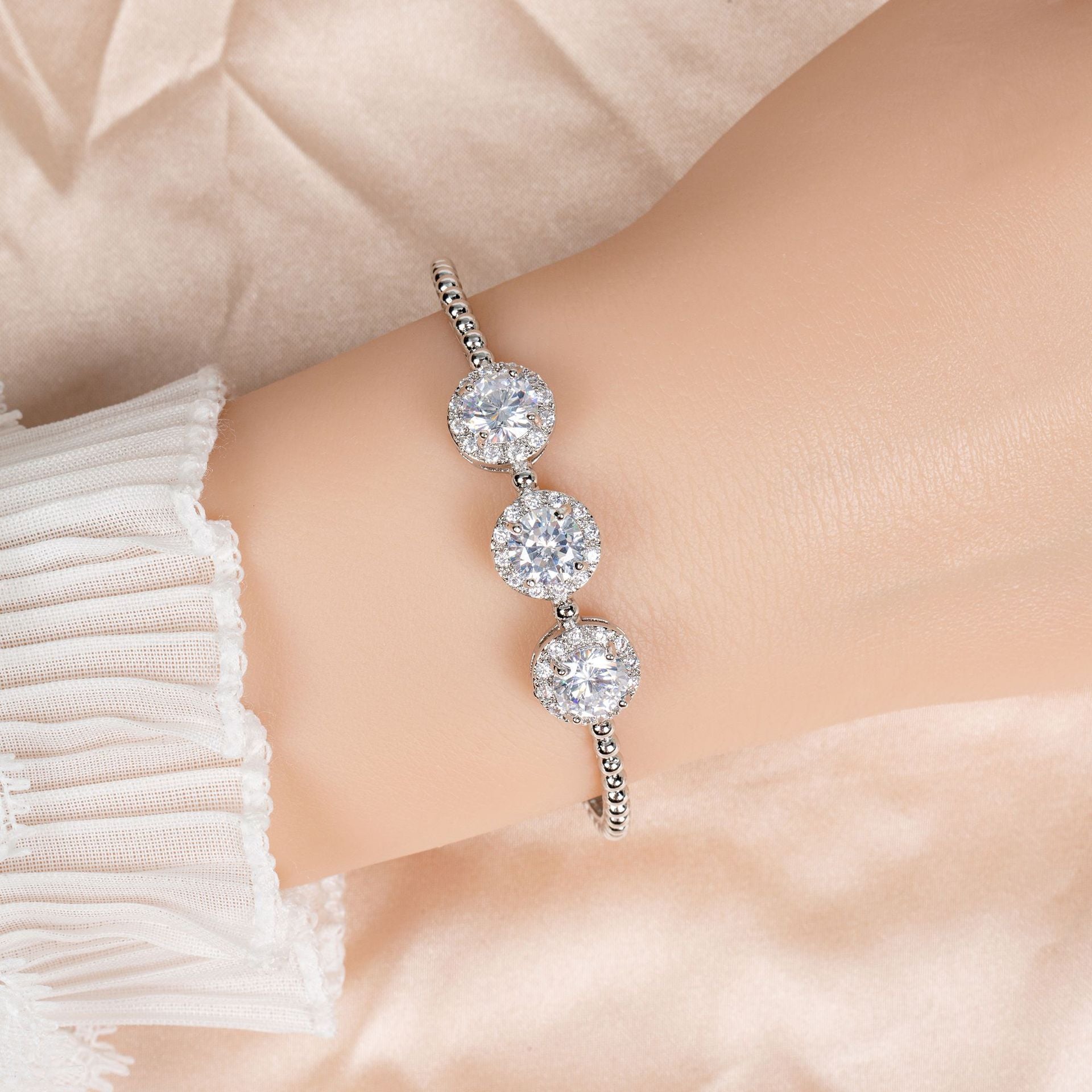 Stylish gold zircon bracelet