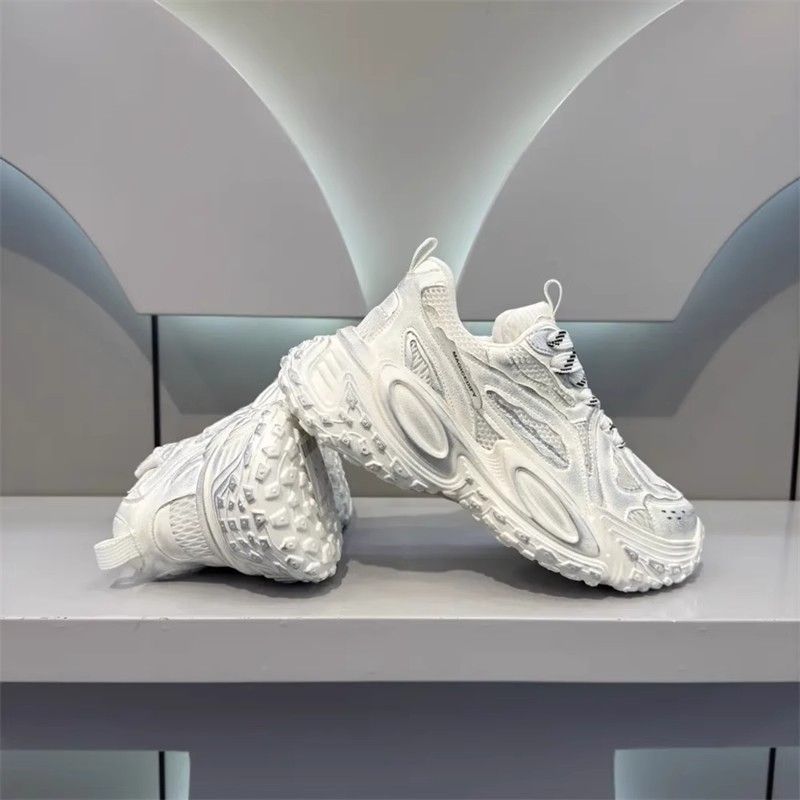 Summer lightweight and versatile sports and leisure shoes Running shoes and sports shoes for men