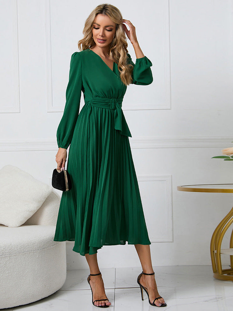 Stylish pleated V-neck long-sleeved dress